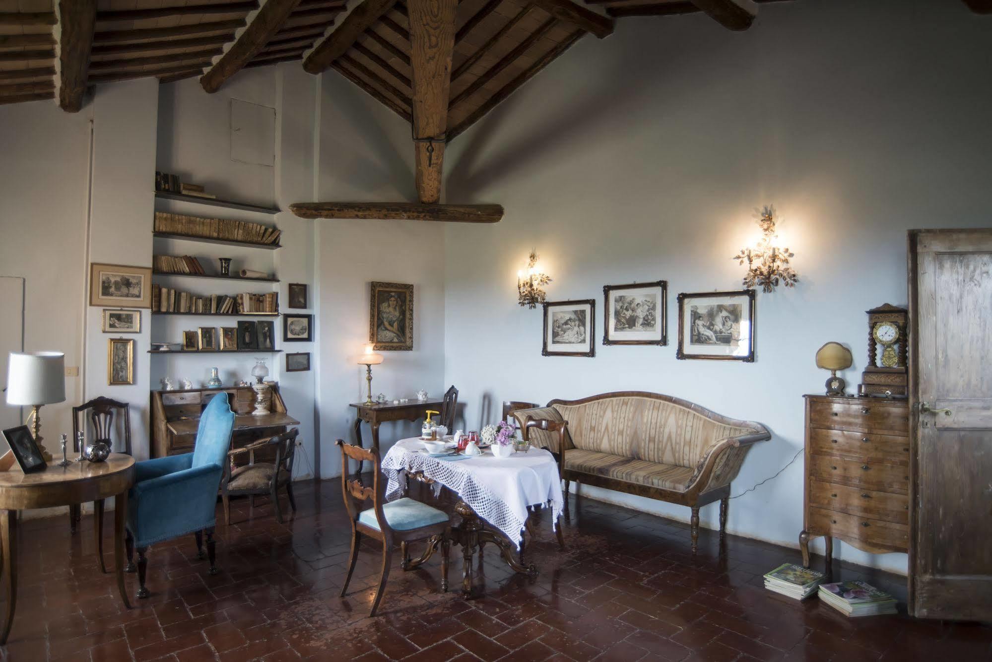 Castello Delle Quattro Torra Bed & Breakfast Val di Pugna ภายนอก รูปภาพ